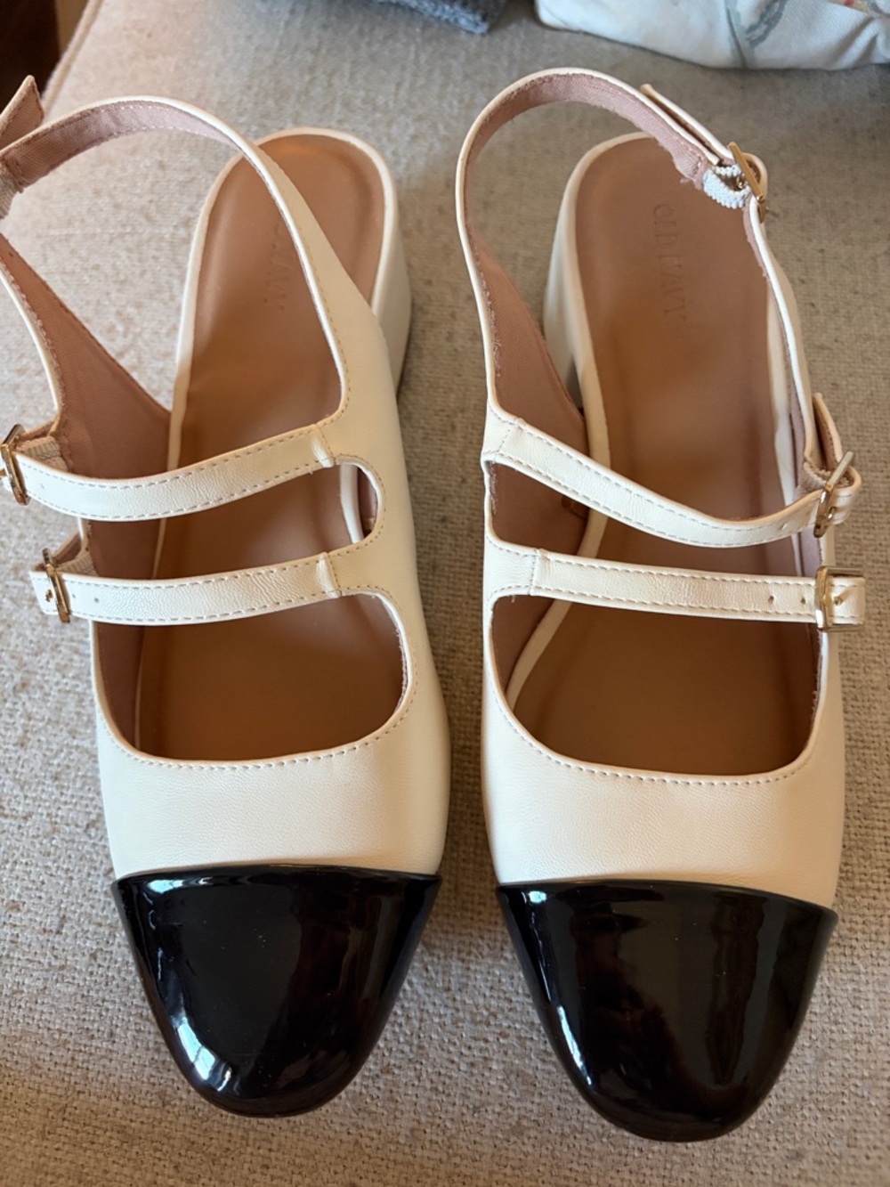 Cream and Black Two-Tone Mary Jane Slingback Flats NWOT